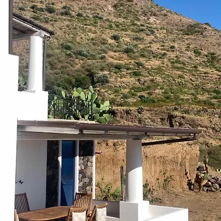 La Casa Blu Deluxe * Lipari